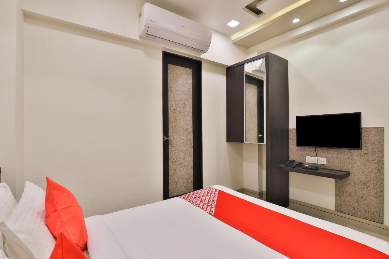 Oyo 23289 Hotel Anmol Palace Ahmedabad Eksteriør bilde
